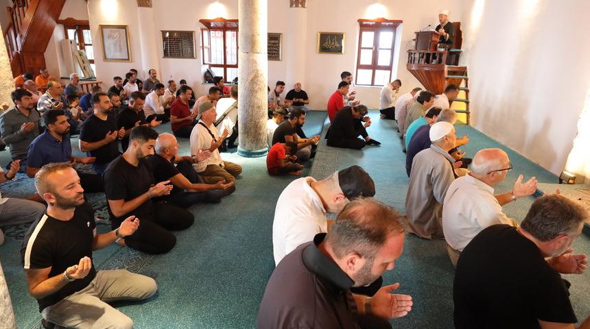 CUMA NAMAZI SAATLERİ 3 KASIM 2023! Diyanet'e göre cuma namazı saat kaçta, ne zaman kılınacak? İstanbul, Ankara, İzmir ve il il cuma vakitleri!