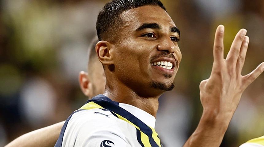 Fenerbahçe'nin yıldızı en az 1 ay daha sahalardan uzak kalacak!