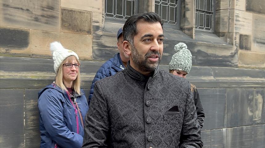 '3 haftadır ailemize ulaşamıyoruz' diyerek açıkladı! İskoçya Başbakanı Yusuf'tan Gazze çağrısı: Daha kaç çocuğun ölmesi gerekiyor? 