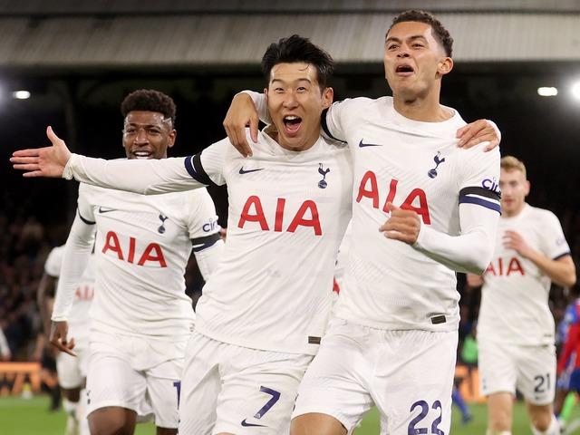 Premier Lig lideri Tottenham, Crystal Palace'ı 2-1 yendi