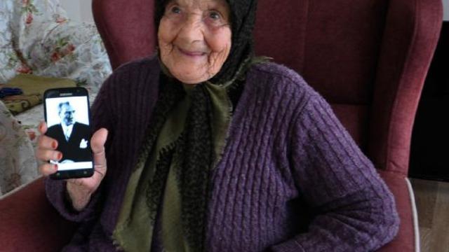 96 yaşındaki Nesibe nine Atatürk'ü gördüğü günü unutamıyor! 