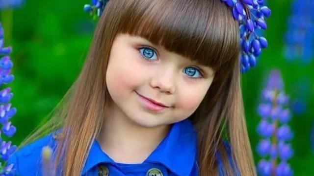 Dünyanın en güzel kızı Anastasia Knyazeva son haliyle şaşırttı! Ödül töreni tarzı çok beğenildi