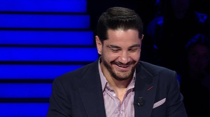 Kim Milyoner Olmak İster'de yarışan Taha Akgül kimdir? Milli güreşçi Taha Akgül kaç yaşında? Cumhuriyetin 100. yılı coşkusu