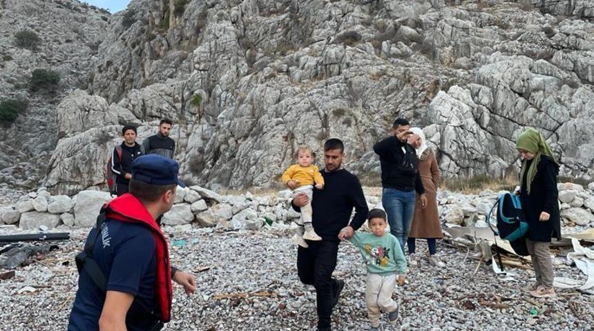 Marmaris'te 8 düzensiz göçmen yakalandı