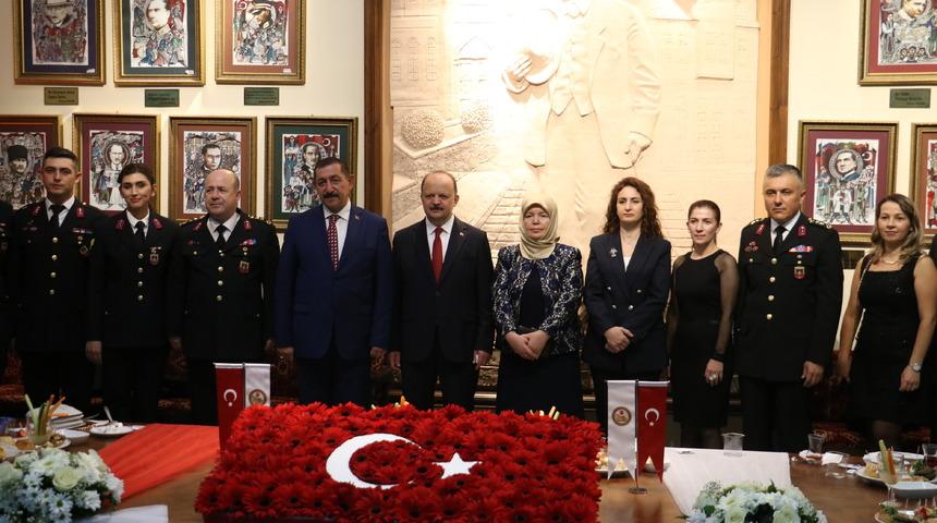 Kastamonu'da Cumhuriyet'in 100. yılı dolayısıyla resepsiyon düzenlendi