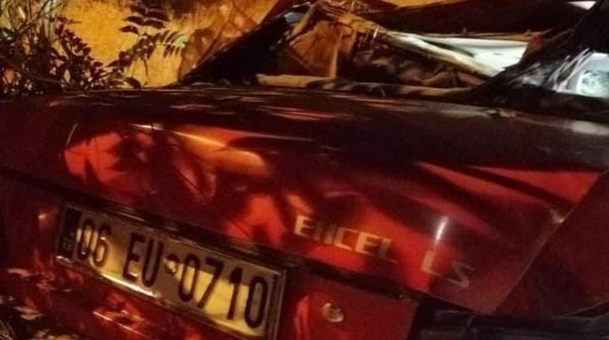 Ankara&rsquo;da kontrolden &ccedil;ıkan ara&ccedil; boş araziye u&ccedil;tu: 1 &ouml;l&uuml;, 2 yaralı