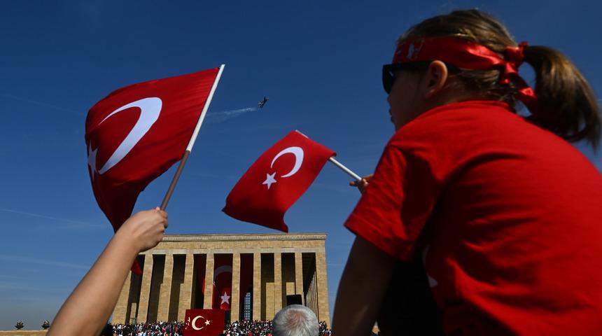 Cumhuriyet'in 100. yıl kutlamalarından Anıtkabir'de ziyaretçi rekoru! 