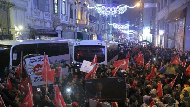 Hollanda ile Yaşanan Kriz Ekonomik İlişkileri Vurur mu?