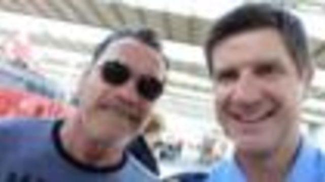 İstasyonda bisiklet süren Terminatör'e selfie cezası