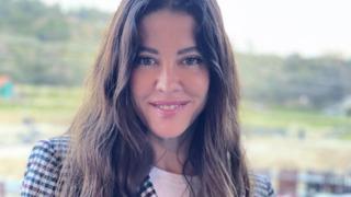 Kıvanç Tatlıtuğ’un eşi Başak Dizer banyoda poz verdi! Güzelliği adeta büyüledi