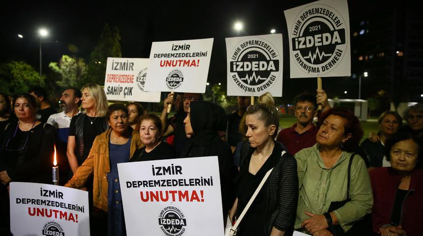 İzmir depreminde hayatını kaybedenler anıldı
