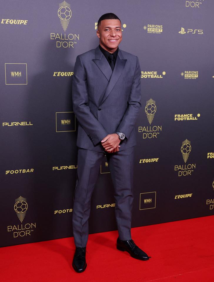 Son dakika: FIFA Ballon d'Or'un sahibi Lionel Messi oldu! Arjantinli yıldız, ödülü 8. kez kazandı... G3