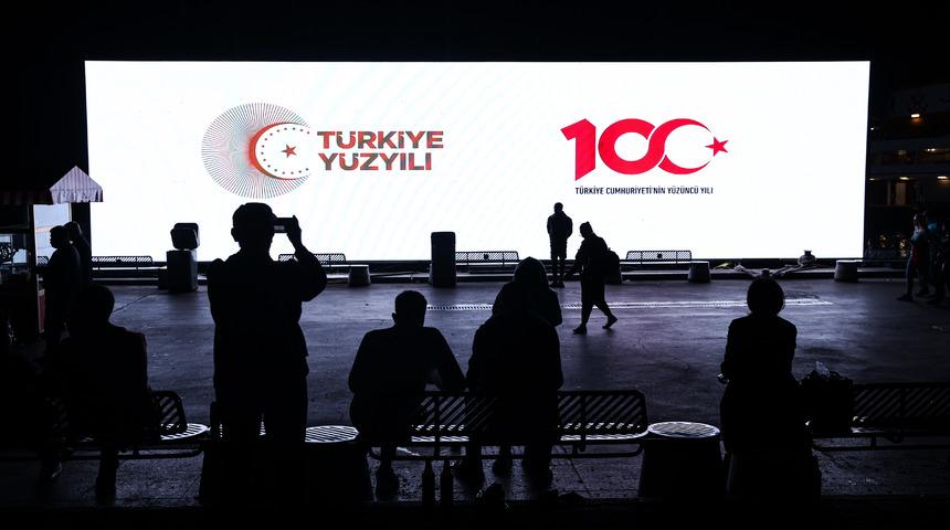 "Boğazda 100. Yıl Gezici Yüzer İskele" Kadıköy'de kuruldu