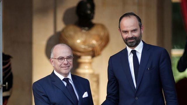 Macron'dan Sağcı Başbakan