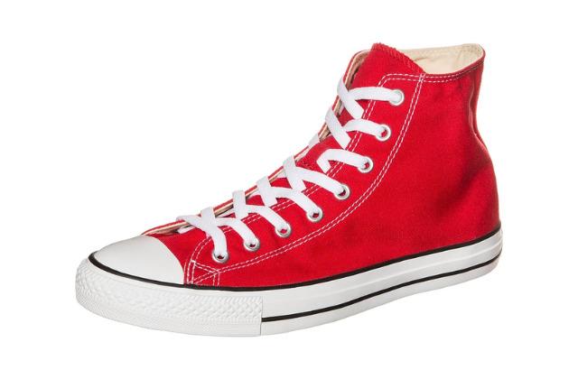 Hem şık hem spor bir ayakkabı isteyenlere en uygun fiyatlı Converse ayakkabılar