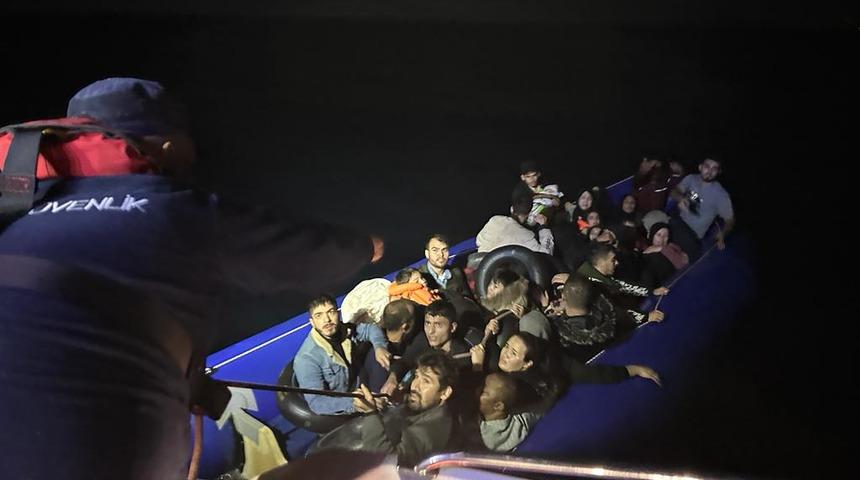 Bodrum'da 33 düzensiz göçmen kurtarıldı