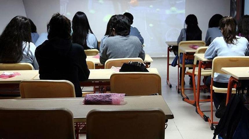 Okullardaki yeni tehlike şoke etti! Sosyal medyada itiraf sayfaları açıyorlar…