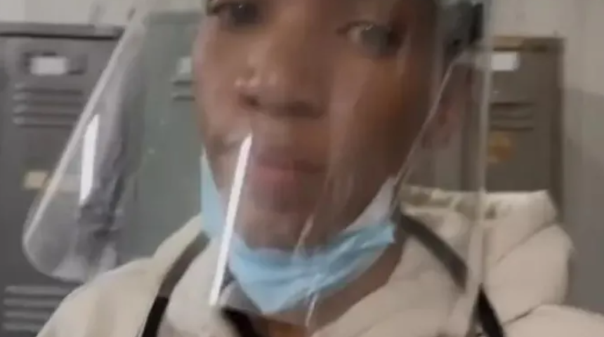 TikTok yıldızı sahte doktor çıktı! Hastaneye doktor kıyafetleriyle gizlice girmeye çalışırken yakalandı... Tuvalet penceresinden kaçmaya çalıştı