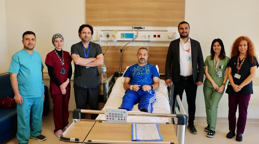 Eskişehir Şehir Hastanesinde takılan mesane piliyle iki hasta sağlığına kavuştu