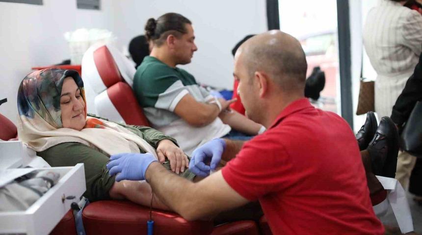Sakaryalılardan "100. yıl" kan bağışı