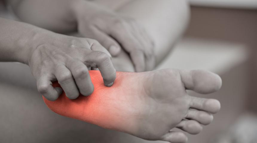 Ayak neden kaşınır? Ayak kaşıntısına ne iyi gelir?