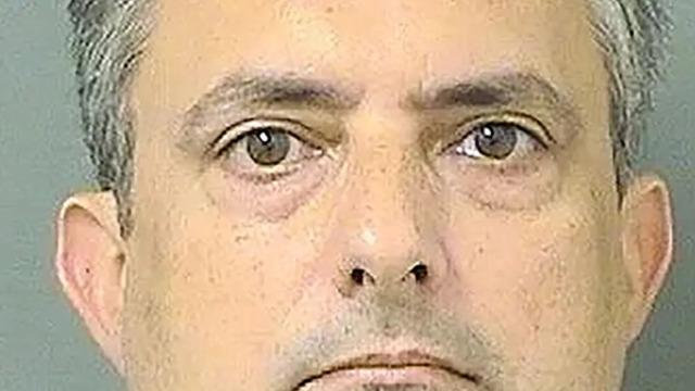 16 yaşındaki öğrencisiyle ilişki yaşamakla suçlanmıştı! Aşk itirafının ifşa edilmesinden sonra not bırakarak intihar etti