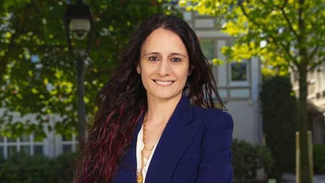 İpek Kıraç kimdir, kaç yaşında ve nereli? İnan Kıraç'ın evlatlıktan reddettiği kızı İpek Kıraç'ın biyografisi