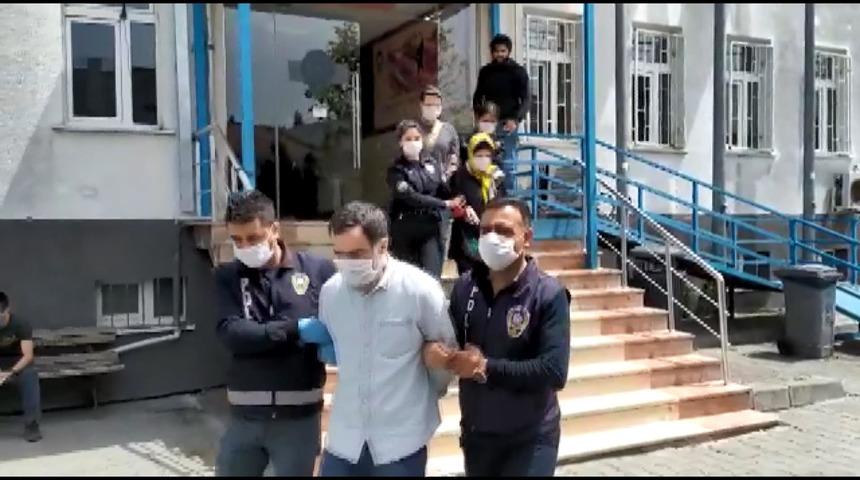 Kayınpederiyle kayınvalidesinin cesetlerini parçalayıp derin dondurucuda saklamıştı! Esenyurt'ta dehşet saçan damat: 'Mirasa konmayı istiyordu'