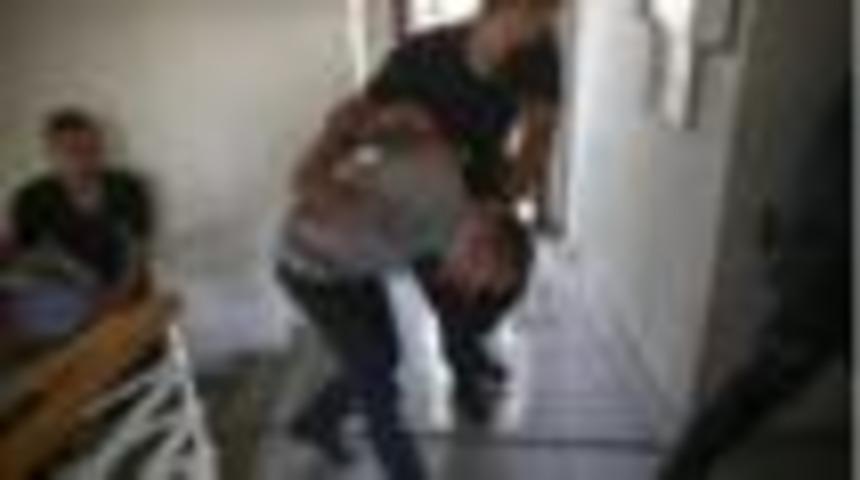 'OHAL'de işkence' iddialarına AKP ve muhalefet ne diyor?