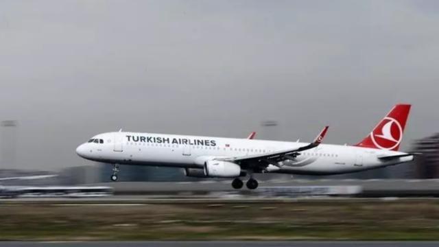 40 SEFER İPTAL EDİLDİ! THY uçak seferleri iptal mi? Yarın, 18 Kasım İstanbul uçuşları yapılmayacak mı, ne zaman yapılır? Marmara fırtına uyarısı!