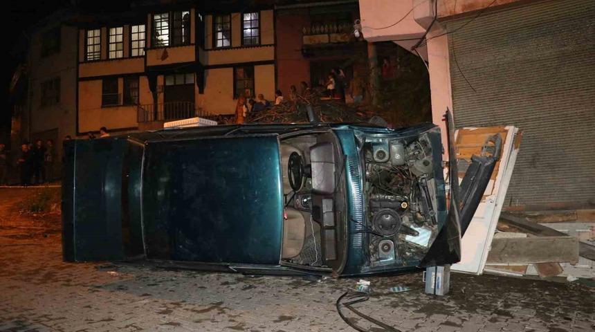 Kastamonu’da kontrolden çıkan otomobil takla attı: 2 kişi yaralandı