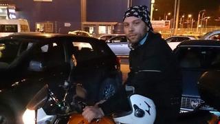 Yazlık sitede dehşet! Klima açık ve evden kokular geliyordu... Kokuyu takip edip bazayı açtığında korkunç manzarayla karşılaştı