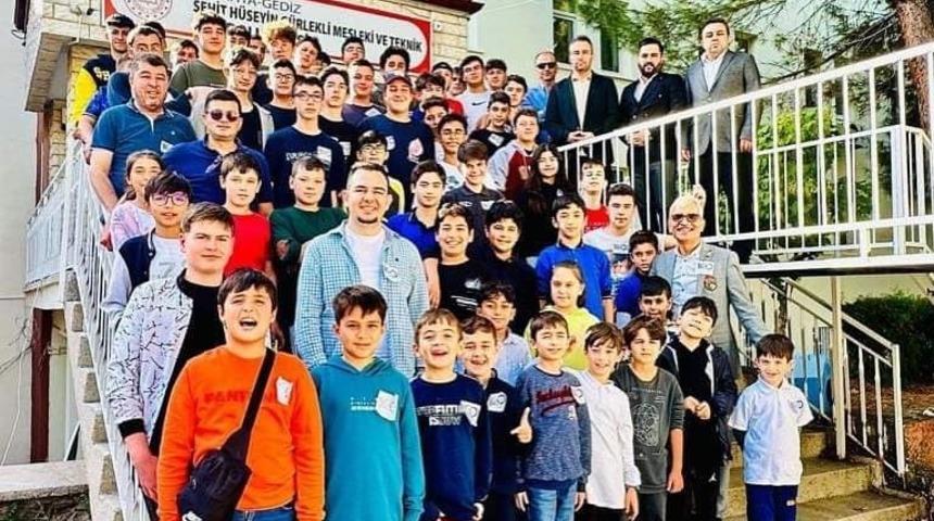 Gediz’de 62 öğrencinin katıldığı satranç turnuvası yapıldı