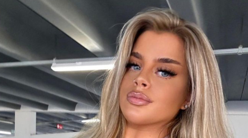 Sosyal medya fenomeni Tilly, pantolonunun kasık dekoltesiyle görenleri şaşkına çevirdi! Bir gören bir daha baktı