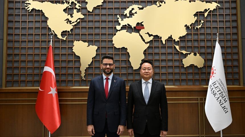 Cumhurbaşkanlığı İletişim Başkan Yardımcısı Çağatay Özdemir, Çin heyetiyle bir araya geldi