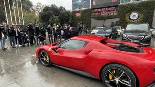 Dilan ve Engin Polat operasyonunda yeni gelişme! El konulan lüks araçlar İstanbul İl Emniyet Müdürlüğünde sergilendi