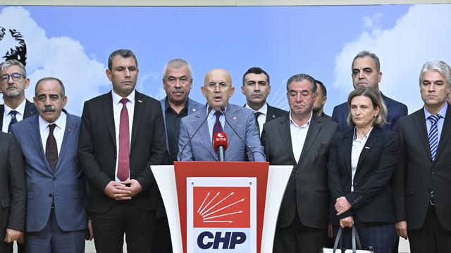 CHP'nin 55 il başkanından Kılıçdaroğlu'na destek