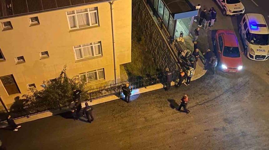 G&uuml;m&uuml;şhane&rsquo;de yan bakma kavgasında lise &ouml;ğrencisi bı&ccedil;aklandı