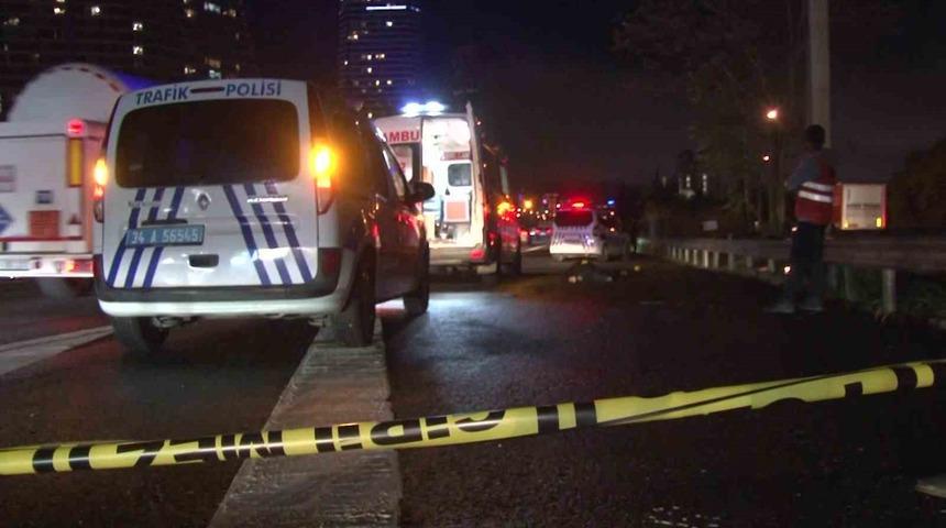 TEM&rsquo;de yolun karşısına ge&ccedil;meye &ccedil;alışan yaya otomobilin &ccedil;arpması sonucu &ouml;ld&uuml;