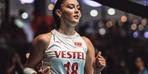 Servetiyle gündemdeydi! Makyajlı haline yorum yağdı