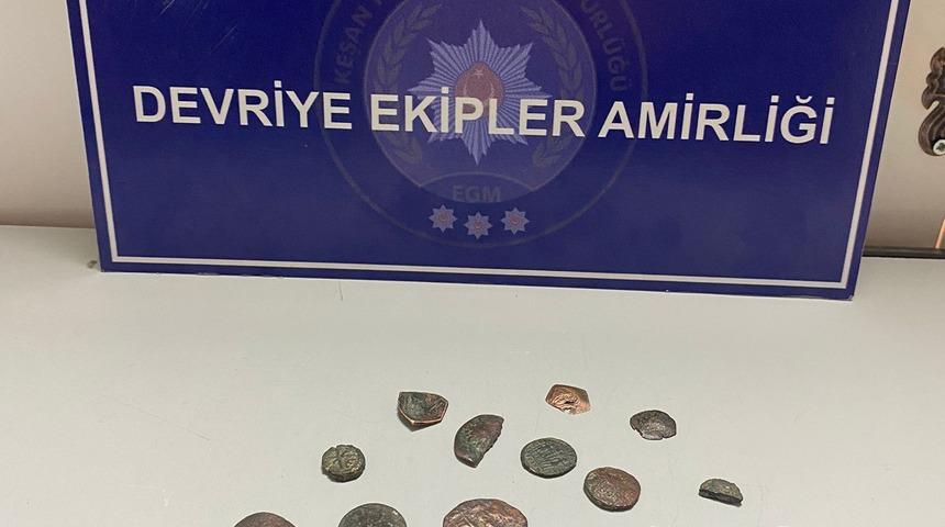 Edirne'de tarihi nitelikte olduğu değerlendirilen 709 obje ele geçirildi