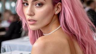 Sosyal medyadan yüz binlerce lira kazanıyor! Ancak büyük bir sır saklıyor... Sadece dikkatli bakanlar fark edebiliyor