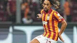 Sacha Boey'den milli takım için büyük fedakarlık! Ailesinin tamamını Fransa'dan Türkiye'ye çağırdı