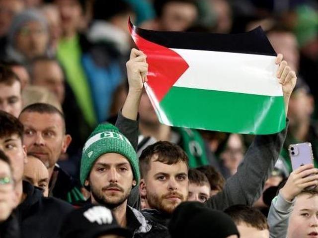 Geri adım atmadılar! Celtic taraftarı devam ediyor