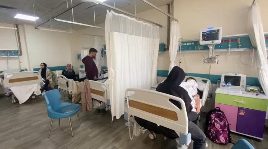 Öğrenciler bir anda fenalaşıp hastanelik oldu! İstanbul'da lisede zehirlenme vakası