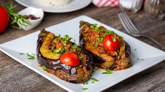 Masterchef karnıyarık tarifi! Patlıcan severlerin bayıldığı karnıyarık nasıl yapılır? İşte püf noktaları