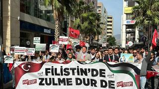 AK Gençlik 81 ilde 'Saystop' diyerek sokakta