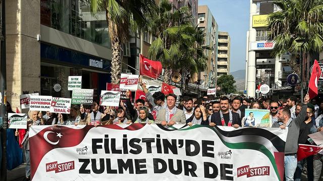 AK Gençlik 81 ilde 'Saystop' diyerek sokakta