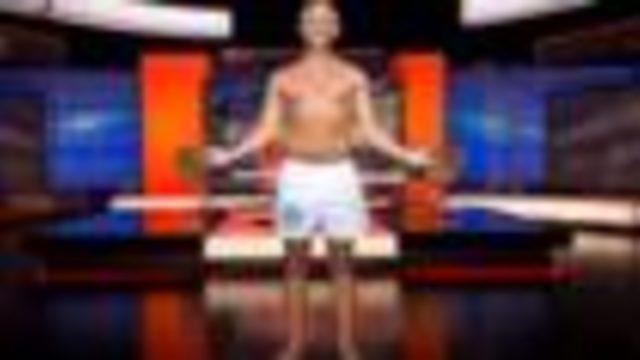 Lineker sözünü tuttu, iç çamaşırıyla spor programı sundu