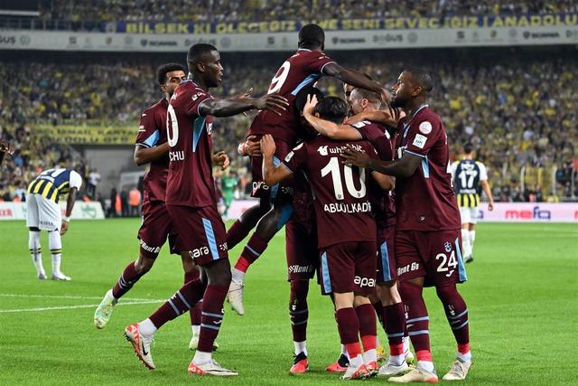 AA-20231104-32654720-32654716-FENERBAHCE_TRABZONSPOR (Large)